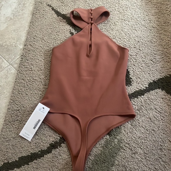 🤎LPA Bodysuit - Picture 4 of 7